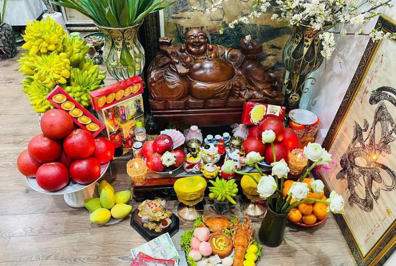 Bàn Thờ Thần Tài Đẹp, Chọn Mua Chuẩn Phong Thủy, Cách Bài Trí Thu Hút Tài Lộc